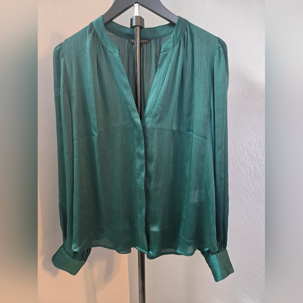Banana Republic Satin Shirred Neck Blouse Forest Emerald– Size S